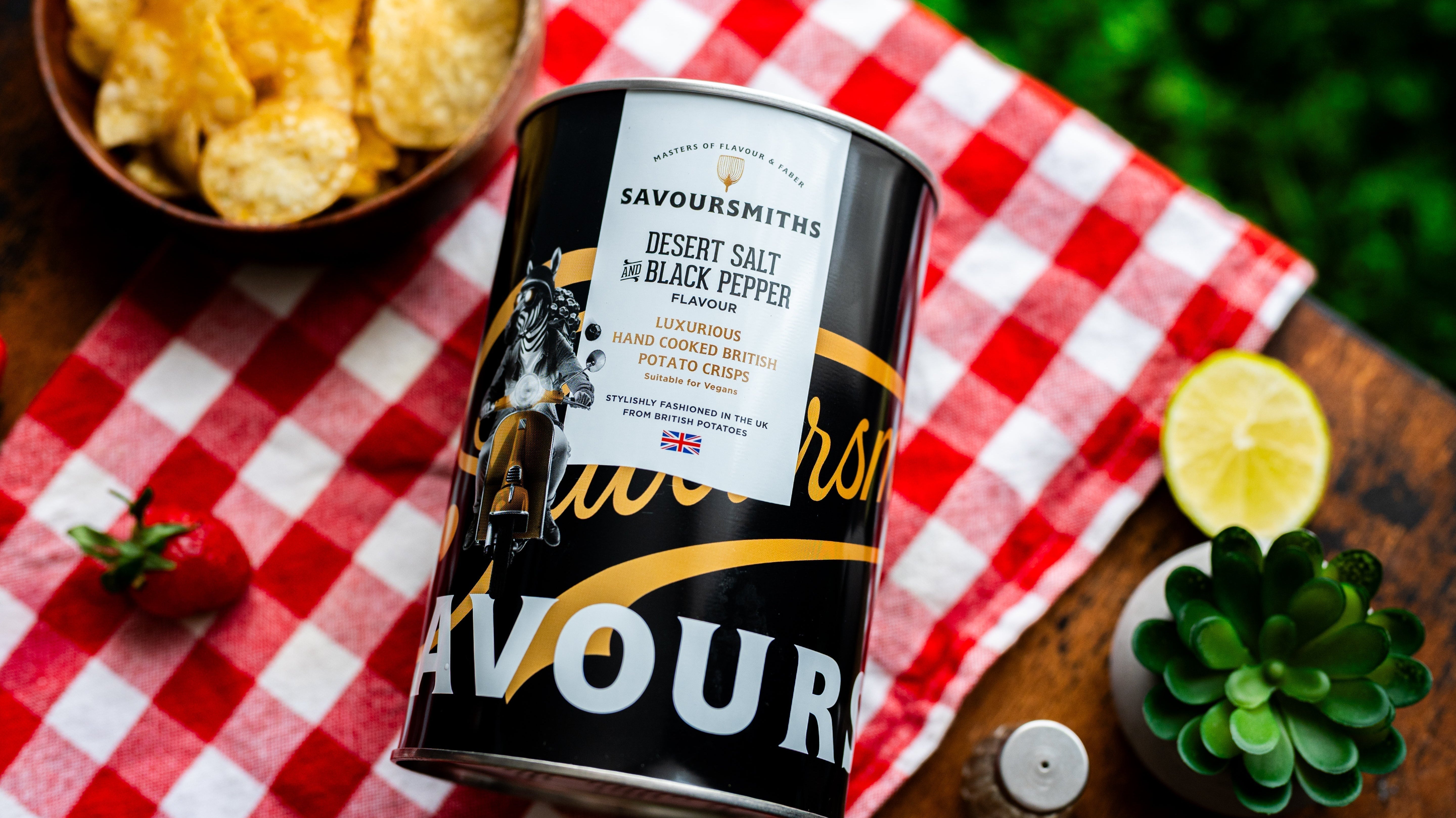 Savoursmiths Desert Salt & Black Pepper Crisps