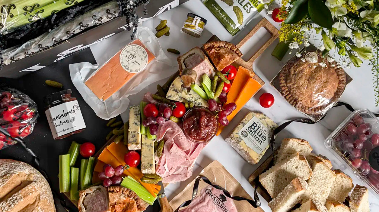 4 Reasons to Send a Gift Hamper This Summer