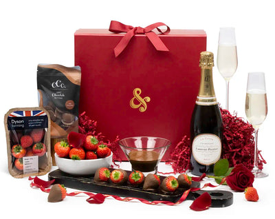 Champagne & Strawberries Gift Hamper