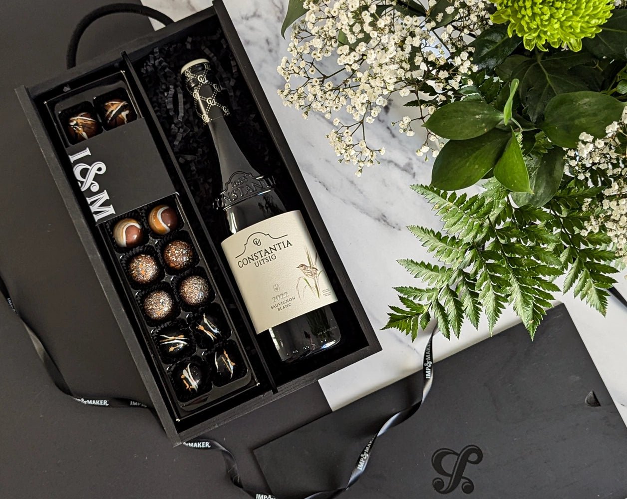 Constantia Sauvignon Blanc & Chocs in Wooden Gift Box - IMP & MAKERIMP & MAKERIMP911IMP & MAKERConstantia Sauvignon Blanc & Chocs in Wooden Gift Box