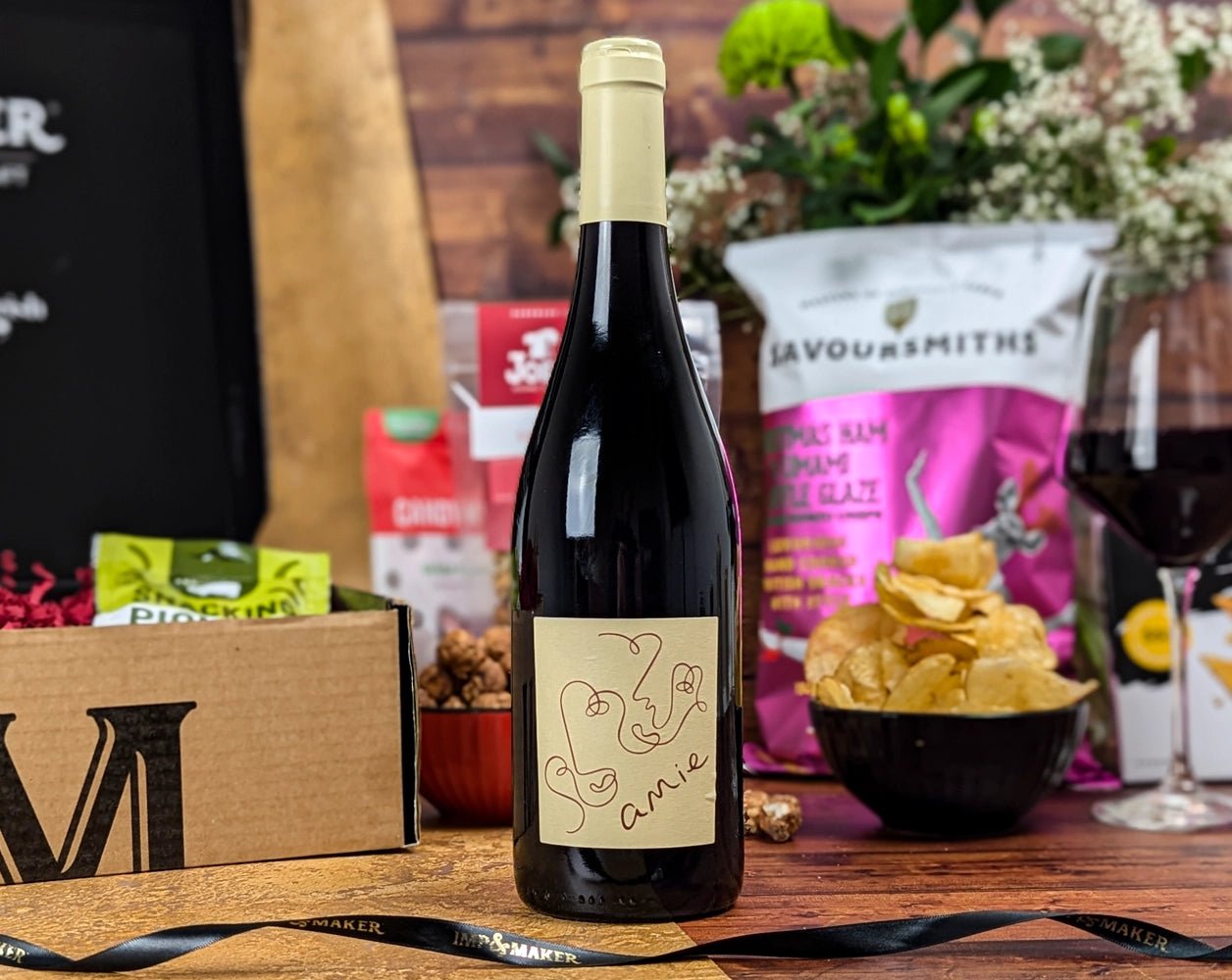 Gluten Free Wine & Christmas Treats Gift Hamper - IMP & MAKERIMP & MAKERIMP909IMP & MAKERGluten Free Wine & Christmas Treats Gift Hamper