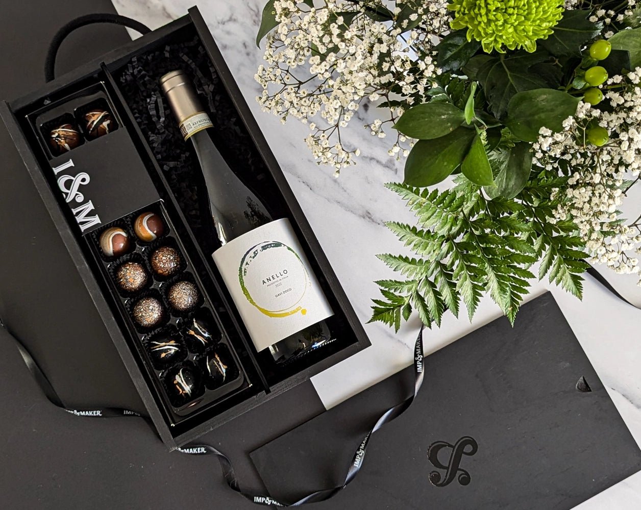 Luxury White Wine & Chocs in Wooden Gift Box - IMP & MAKERIMP & MAKERBOX210IMP & MAKERLuxury White Wine & Chocs in Wooden Gift Box