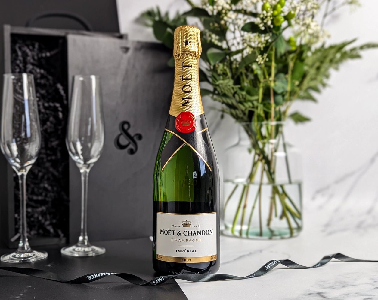 Moët & Chandon Impérial Brut & Champagne Flutes in Wooden Box Gift - IMP & MAKERIMP & MAKERBOX219IMP & MAKERMoët & Chandon Impérial Brut & Champagne Flutes in Wooden Box Gift