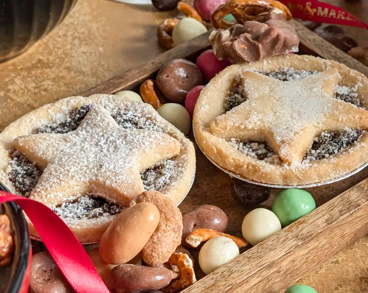 Red Wine & Festive Treats Gift Hamper | IMP & MAKER