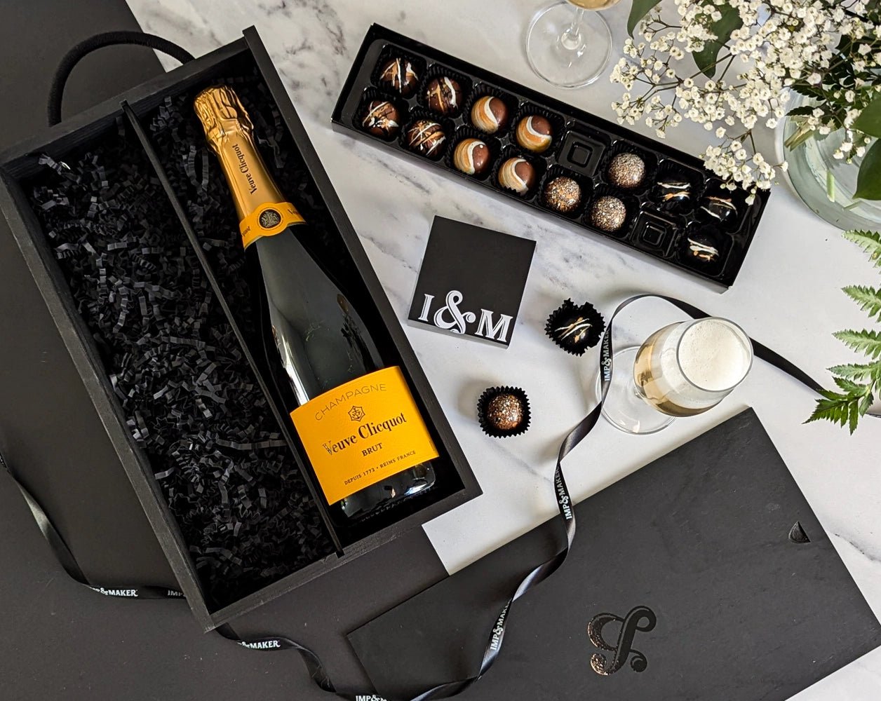 Veuve Clicquot Champagne & Signature Chocolate Wooden Box Gift - IMP & MAKERIMP & MAKERBOX203IMP & MAKERVeuve Clicquot Champagne & Signature Chocolate Wooden Box Gift