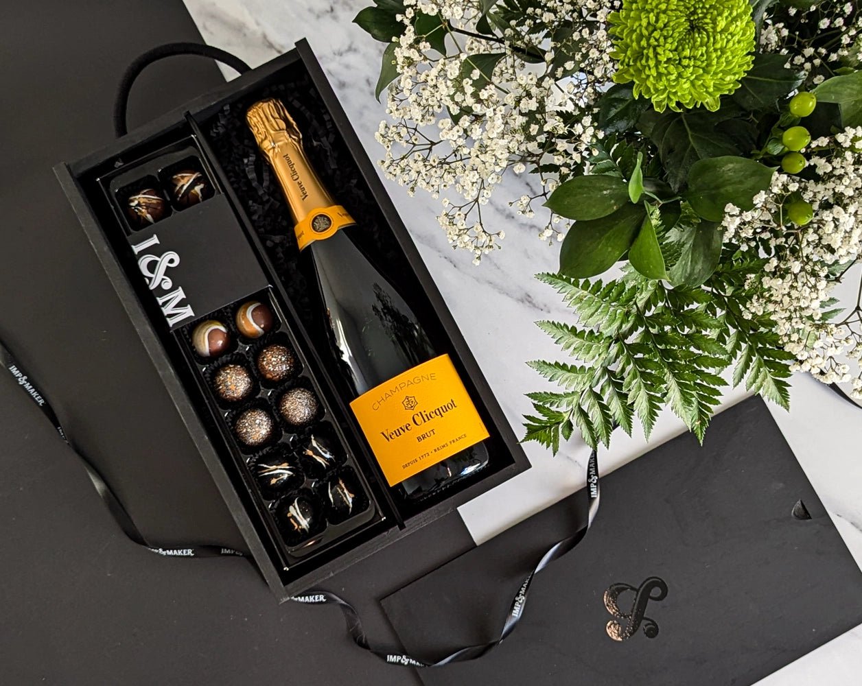 Veuve Clicquot Champagne & Signature Chocolate Wooden Box Gift - IMP & MAKERIMP & MAKERBOX203IMP & MAKERVeuve Clicquot Champagne & Signature Chocolate Wooden Box Gift