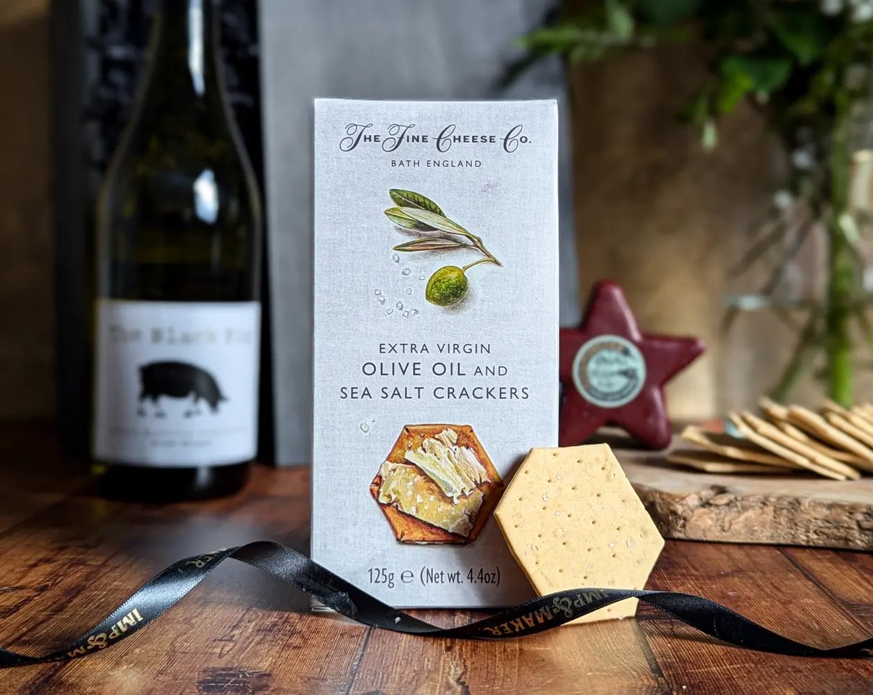 White Wine & Christmas Cheese, Crackers in Wooden Box - IMP & MAKERIMP & MAKERXMAS24 - 44