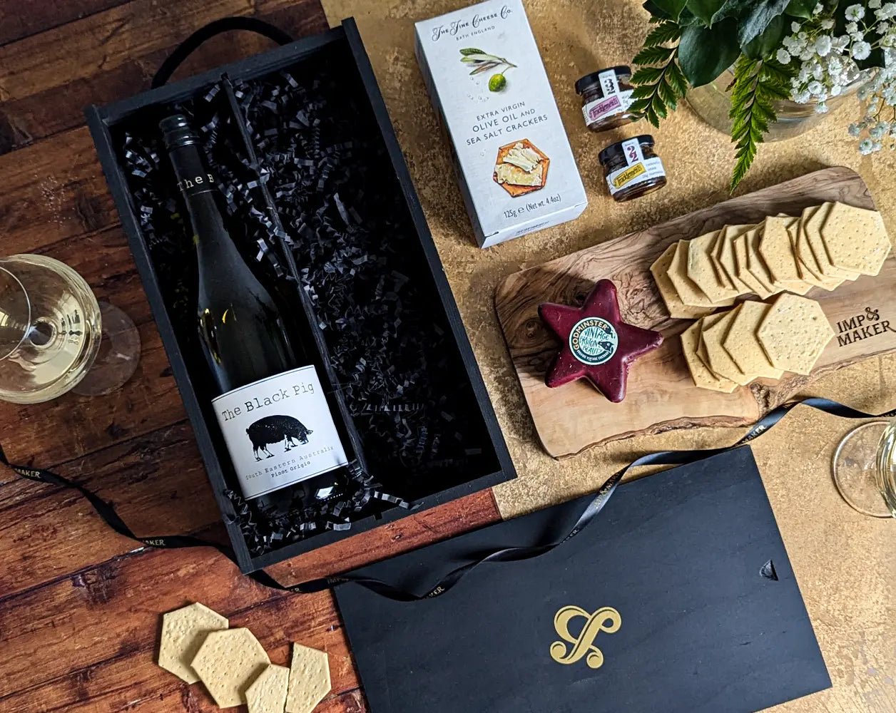 White Wine & Christmas Cheese, Crackers in Wooden Box - IMP & MAKERIMP & MAKERXMAS24 - 44